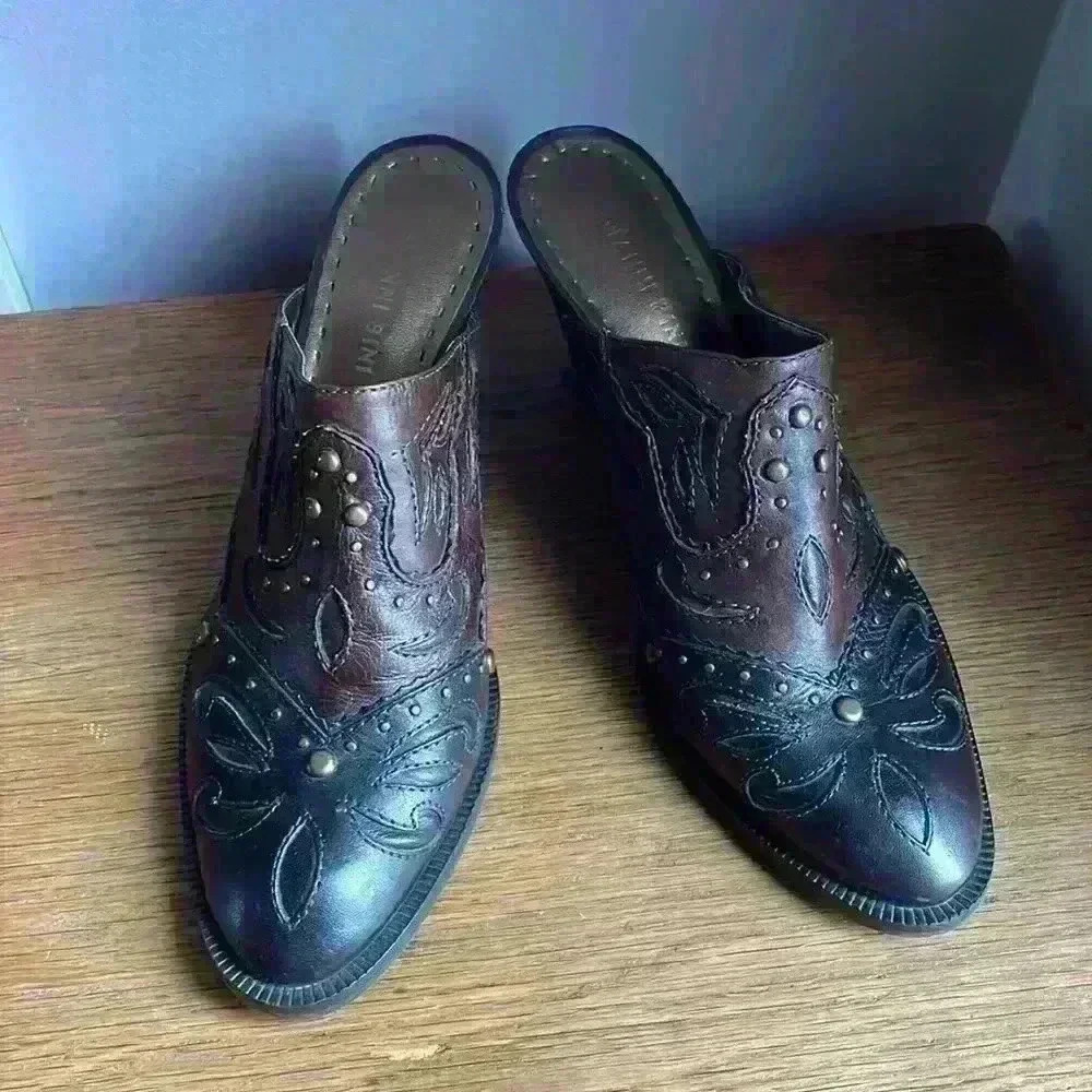 Gianni Bini Western Style Clogs/Shoes